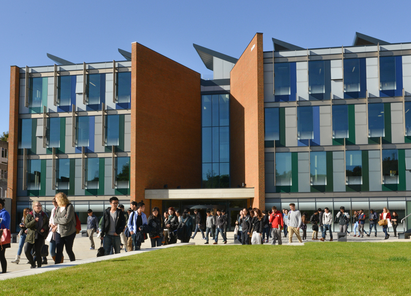 University of Sussex: серьезный университет в курортной зоне