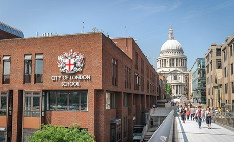 Школы Лондона Фото